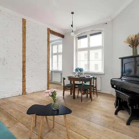 Apartment Kopernika Stylowy W Centrum Poznania By Renters *